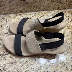 CHARLESTON SHOE CO. Beige and Black Wedges size 7